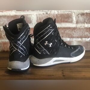 Under Armour Women's HOVR Highlight Ace Volleyball Shoe